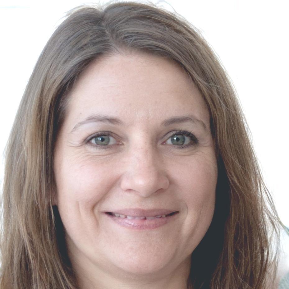 Retrato profesional de Aitana Solís Bermúdez, Responsable de Formación en calyventora